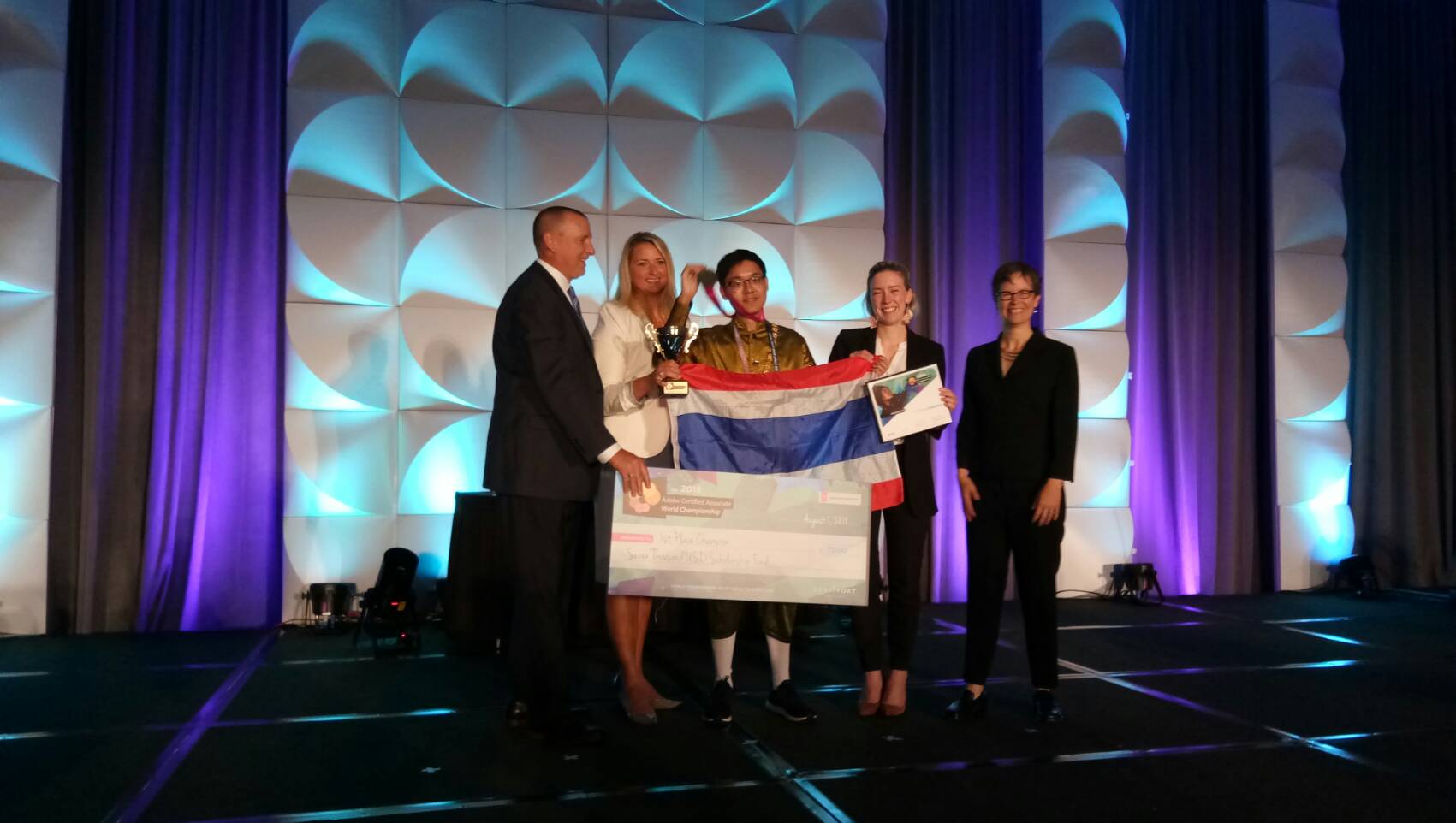 นักศึกษา CMD ม.นานาชาติแสตมฟอร์ด คว้าแชมป์โลก!