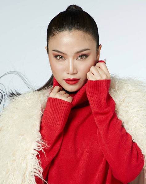 Ms. Natnatcha Numchroensombut